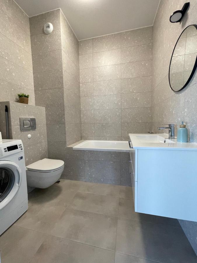 Apartamenty Termalne Na Dlugiej 8 Uniejow Buitenkant foto